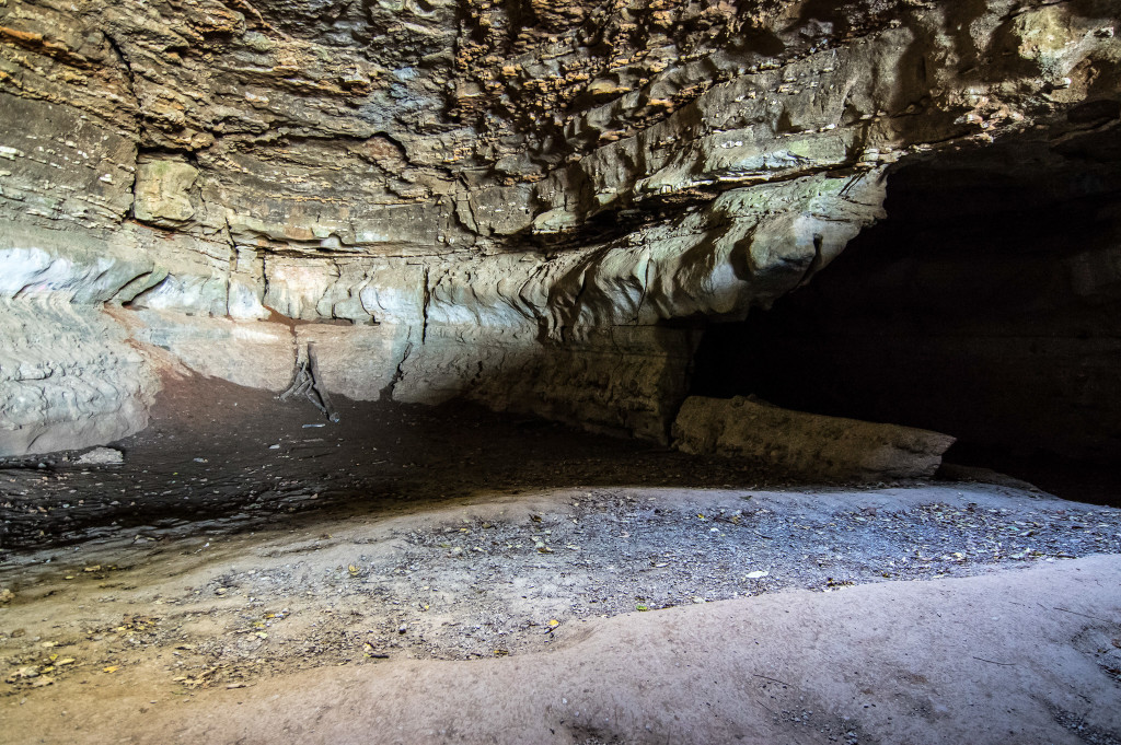 October 16, 2015for blog_IMG7123cave in rock_