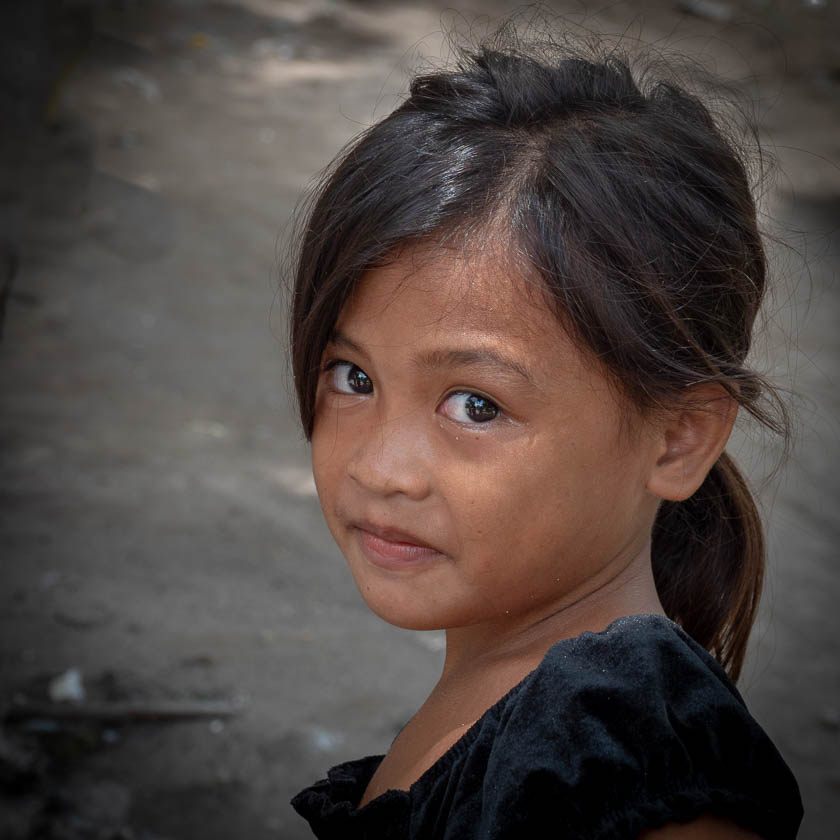 Filipino Kids | Creative Photographs by Shelly Rosenberg
